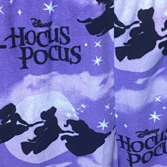 Hocus Pocus Bundle of Plush Sleep Lounge Pants + Binx Silicone Ice Cube Tray NWT - Picture 8 of 12